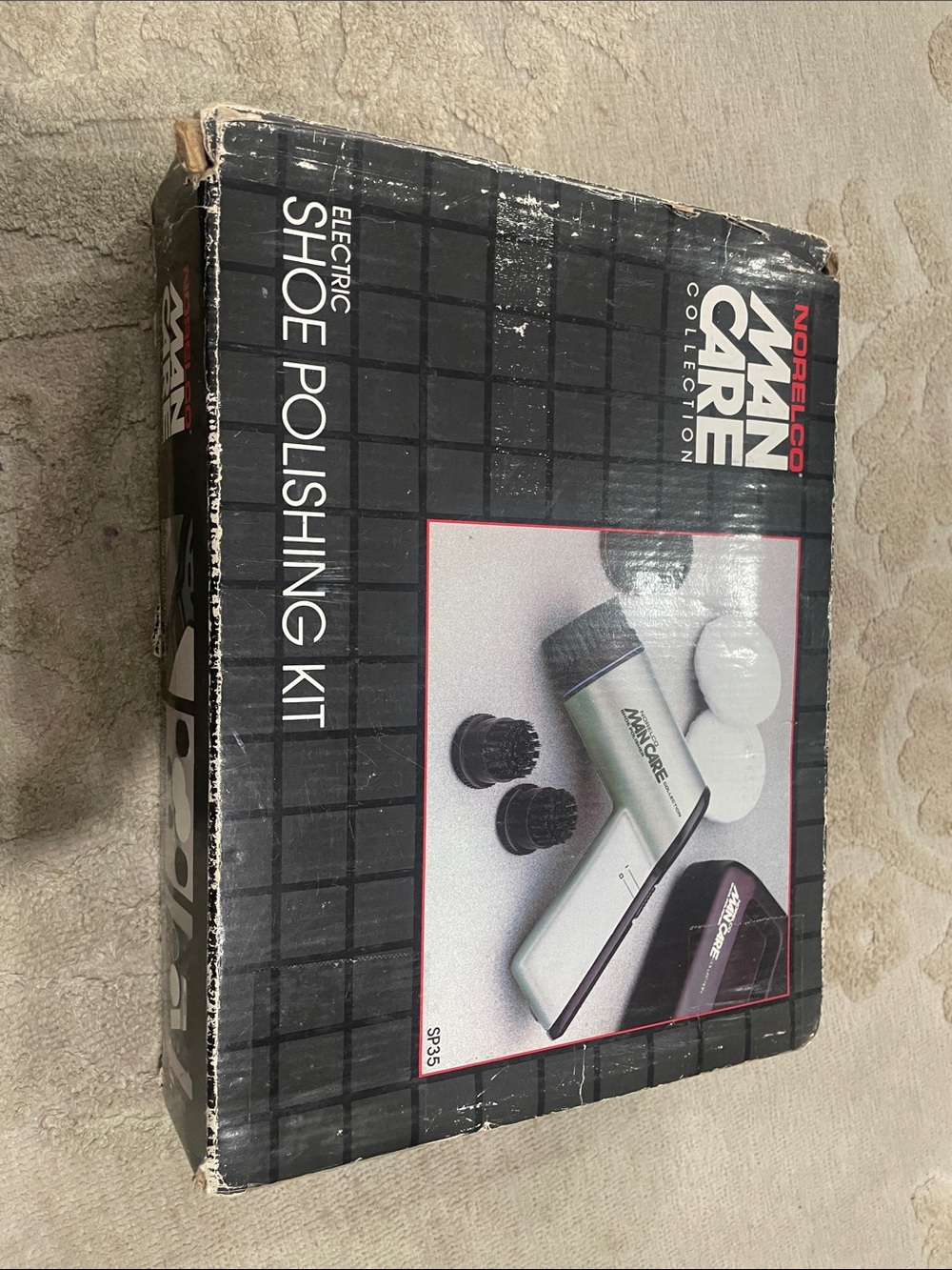 Man Care Electric Shoe Polishing Kit in Silver